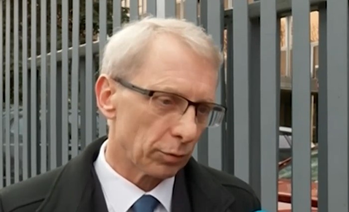 Около 60 от учениците се връщат в училище от утре